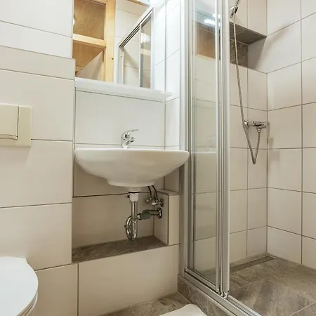 Gaestehaus Aquilin Sankt Poelten Exteriér fotografie